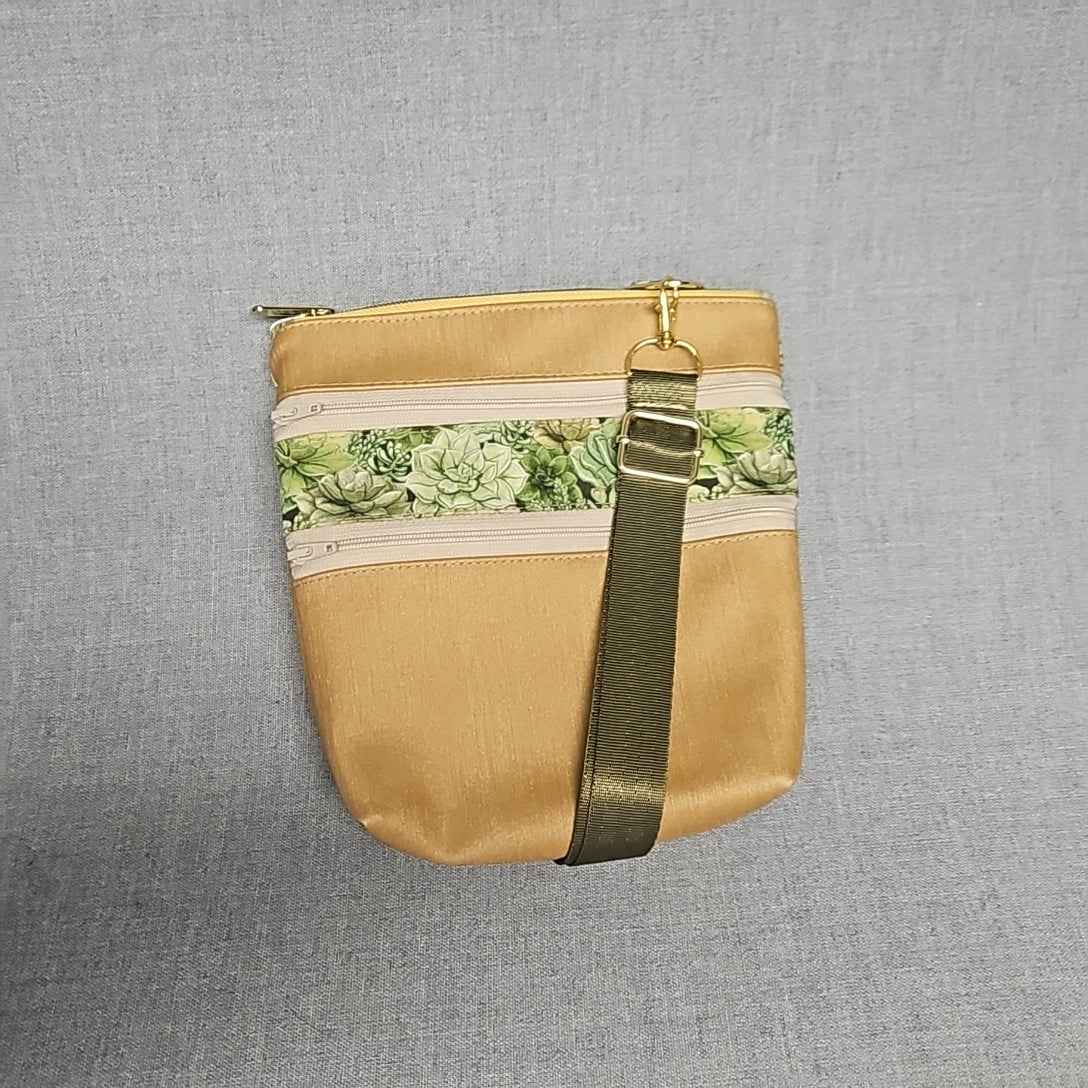 Zippy - Crossbody - Small
