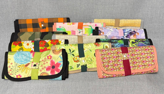 Roll-up art case