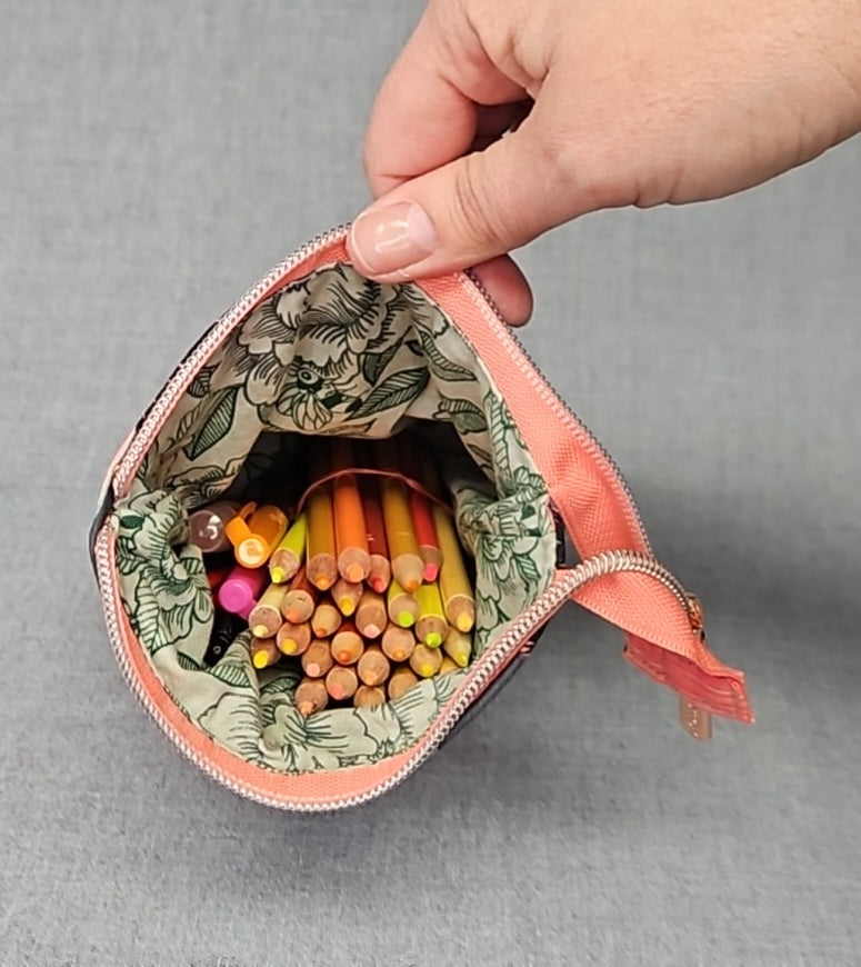 Flowerpot pencil case