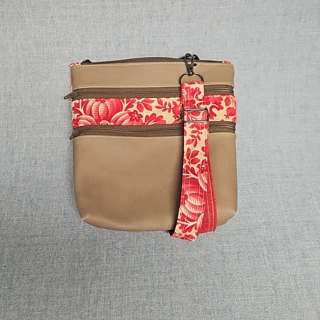 Zippy- Small crossbody