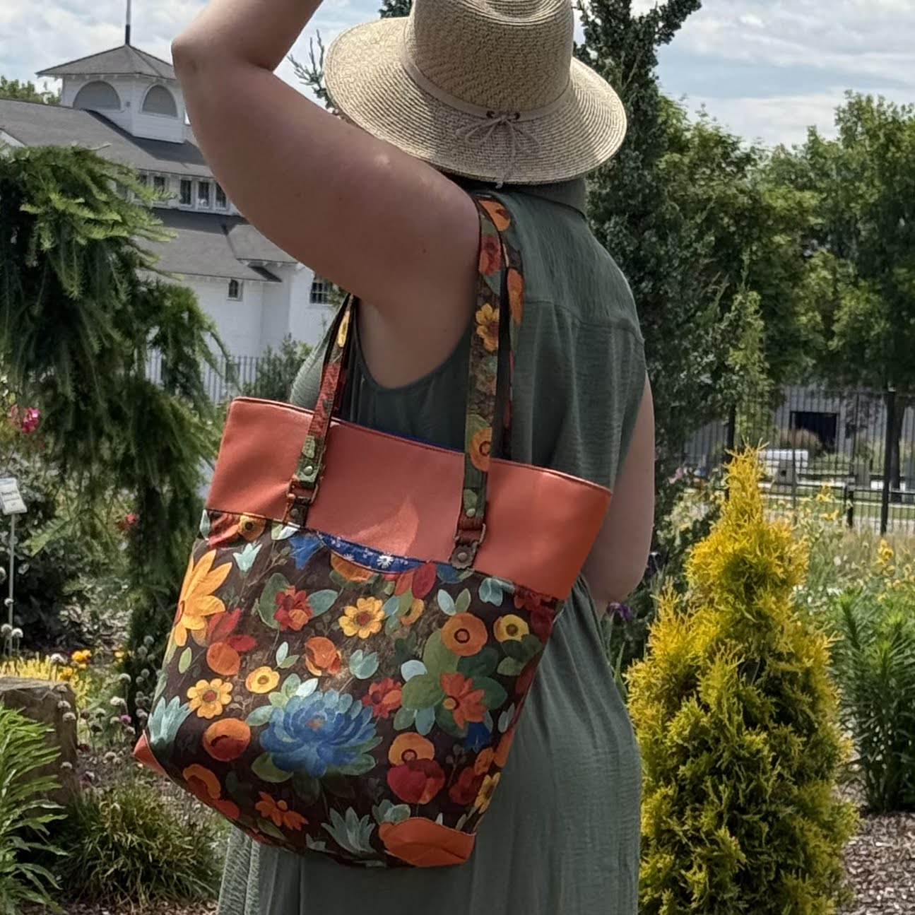Classic Market Tote