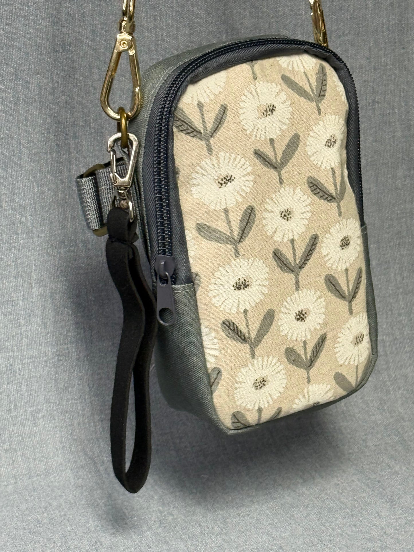 Magnolia Rae - Traveler Pouch