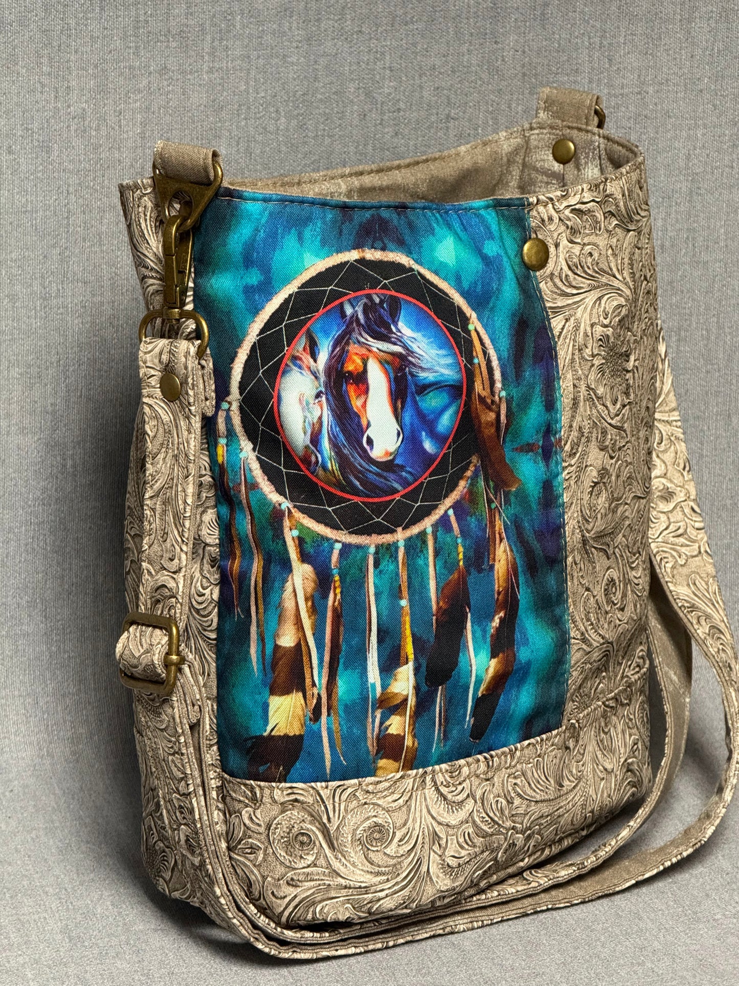 Bucket bag