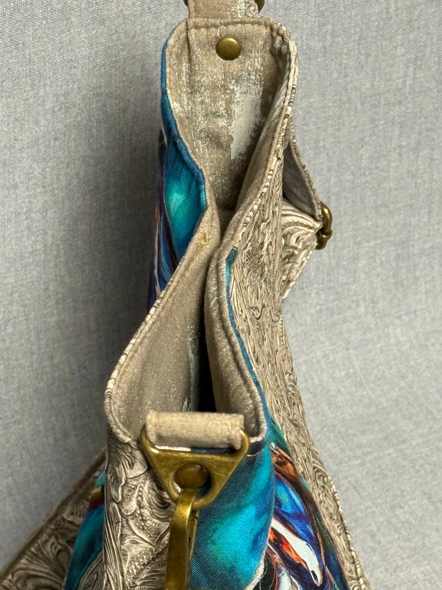 Bucket bag