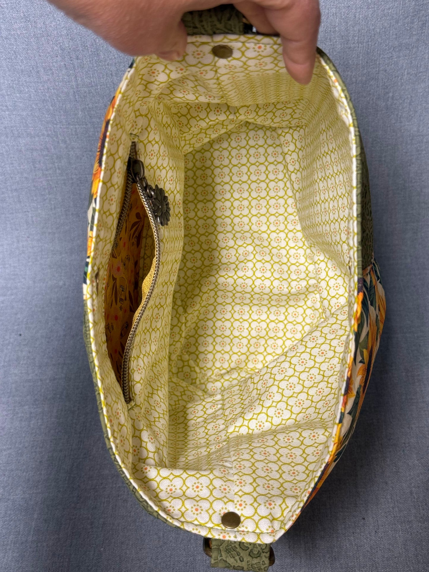 Bucket bag