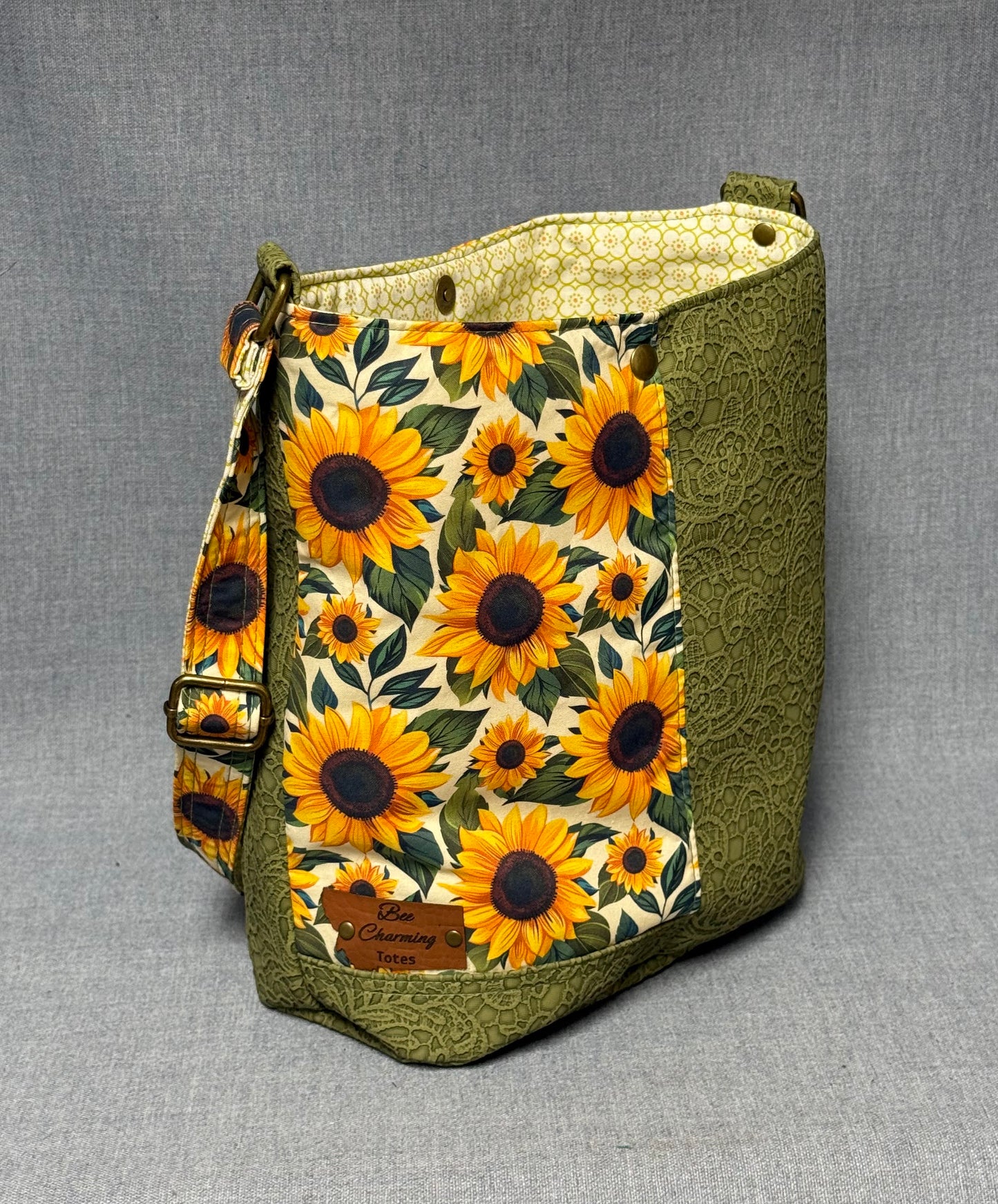 Bucket bag